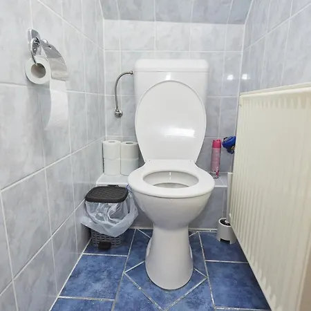 Zoli -nóri Kölcsey 32 *