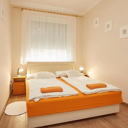 Zoli -nori Koelcsey 32 Apartment Hajduszoboszlo