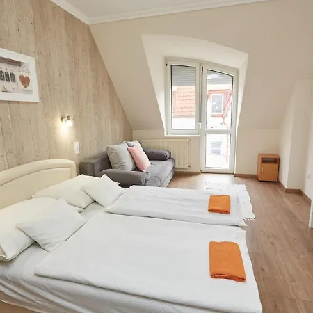 Zoli -nóri Kölcsey 32